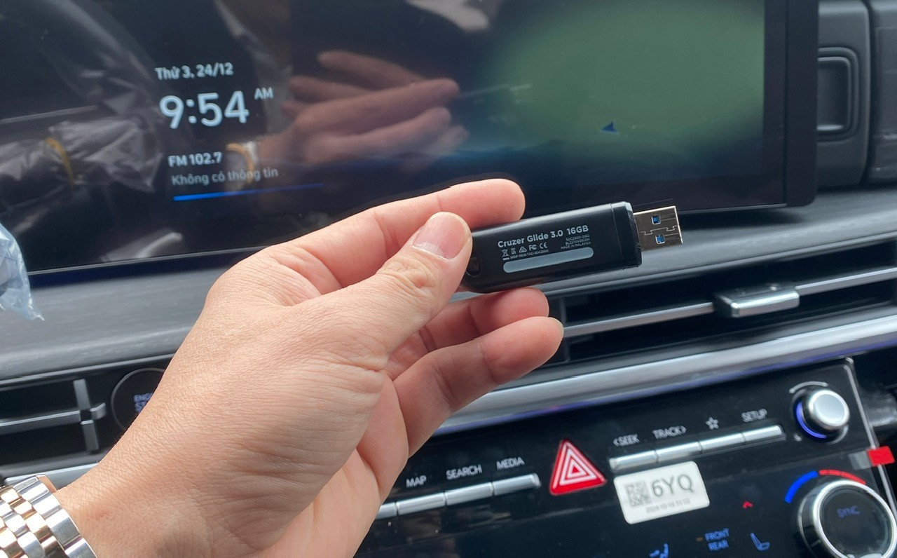 Cập nhật bản đồ qua USB Hyundai